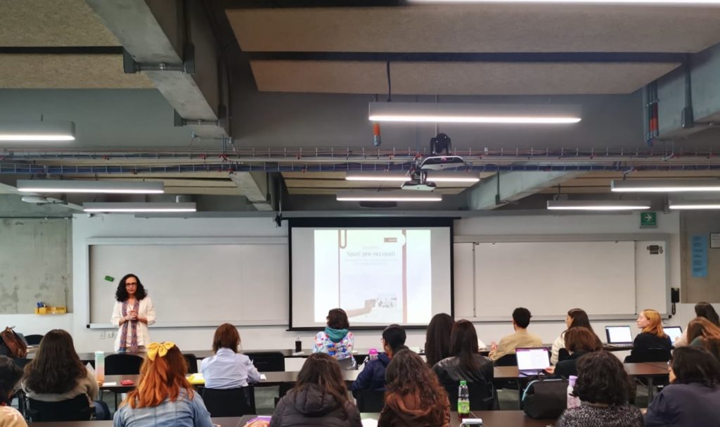 Talk in Bogota pic