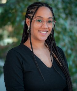 Juli Duran headshot