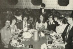 Reunion attendees seated at the dinner table