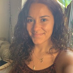 photo of student Leanna Sanchez