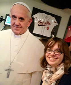 Photo of Carolina Soares w/Pope