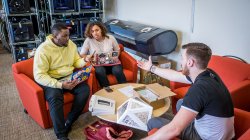 Students in 3d printing lab