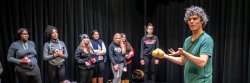 teaching students juggling