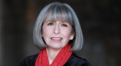 Photo of Lucy McDiarmid