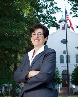 Head shot of Dr. Susan Cole