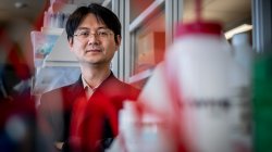 Dr. Deng in his lab