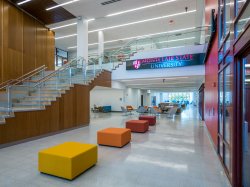 School of Communications and Media 1st floor lobby unoccupied