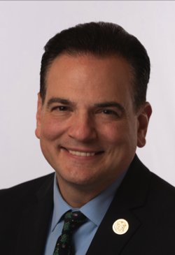 Senator Nick Scutari headshot