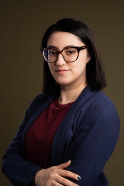 Headshot of Deanna Venezio, Honors Program Coordinator.