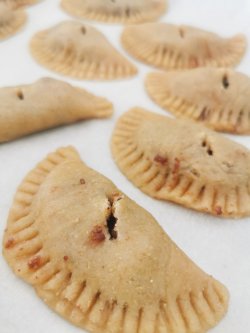 Mpanatigghia ready to be baked 4