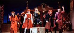 Cali Opera on stage