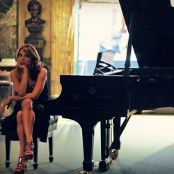 Lara Downes at piano