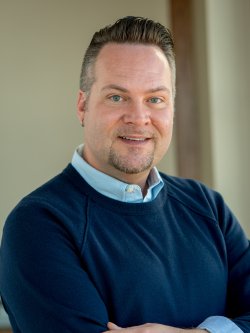 Brad van Eeden-Moorefield
