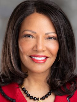 photo of Lisa Brooks Greaux
