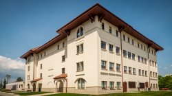 Photo of Partridge Hall, home of the School of Nursing.