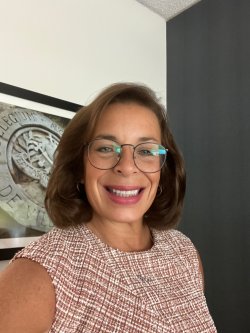 Dawn Meza Soufleris profile photo