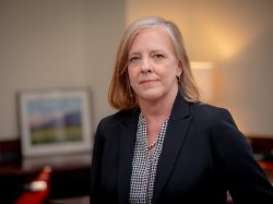 Photo of Kimberly Hollister