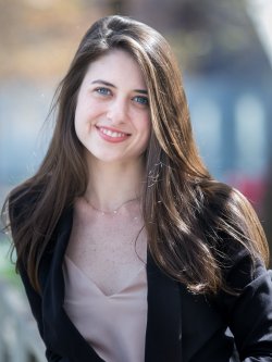 Headshot of Aliya Birnbaum
