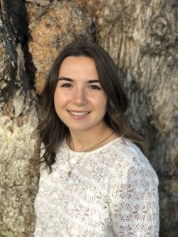 Headshot of Daria Lasc