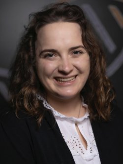 Headshot of Caroline Freden