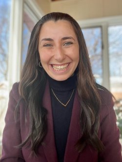 Headshot of Liora Steinberg