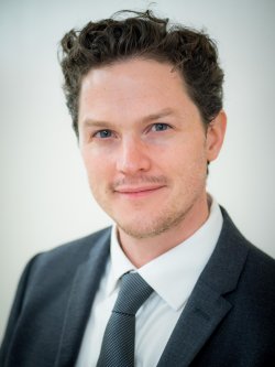 Headshot of Stephen Ruszczyk.