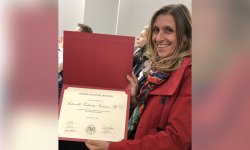 Image of Antonella Calarota Ninman accepting award
