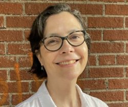 Headshot image of Elizabeth McPherson