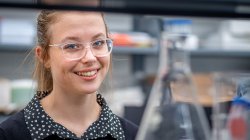 Victoria Povolo in chemistry laboratory