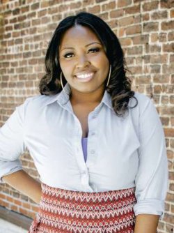 Jazmine Thompson headshot